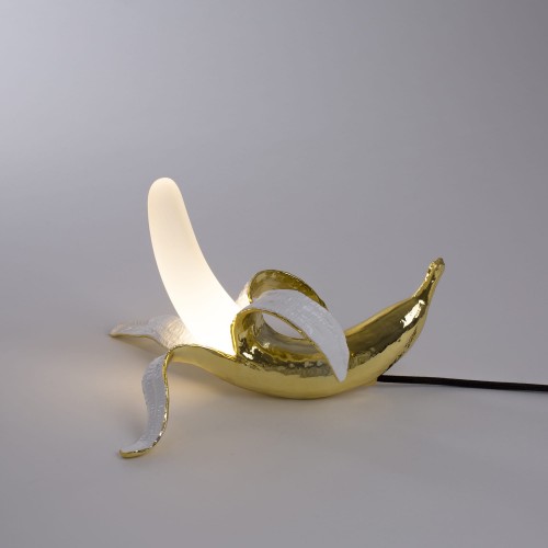 Seletti-Lighting-Studio_job-Banana_Lamp-130801-3-500x500-1.jpg